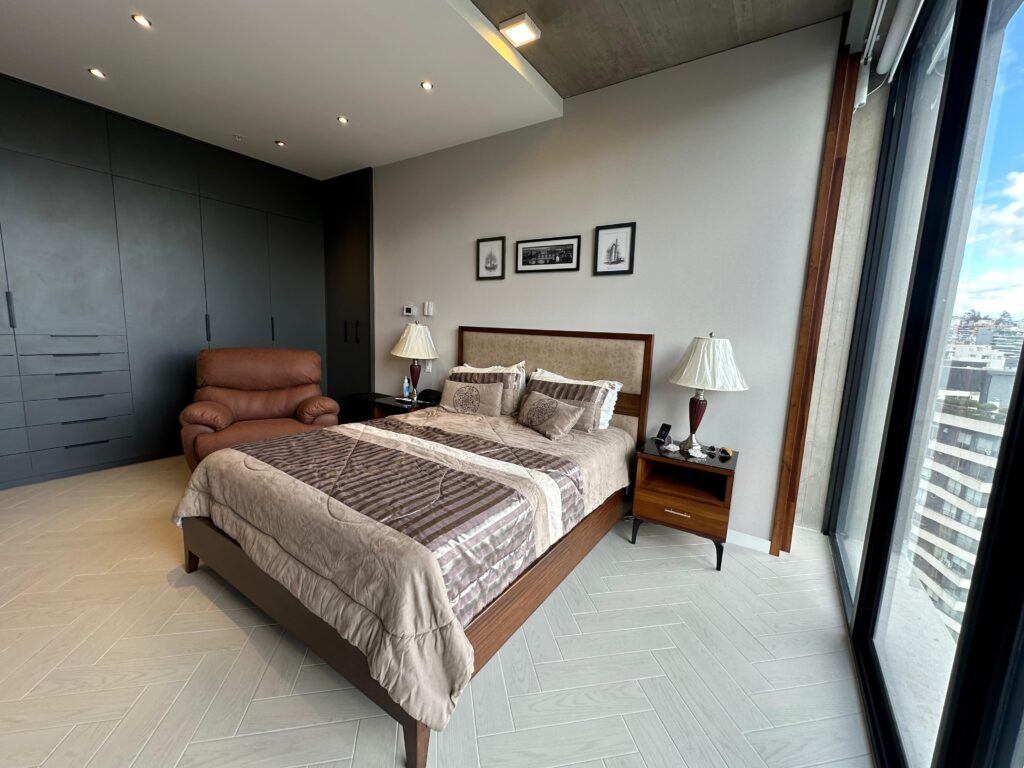 bcac5526-b5f9-4e13-b16f-0d8c6323d3ac